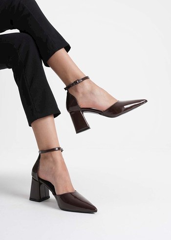 Kahverengi Tokalı İnce Topuklu Kadın Ayakkabı - Görsel 5