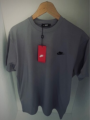 Nike Tişört