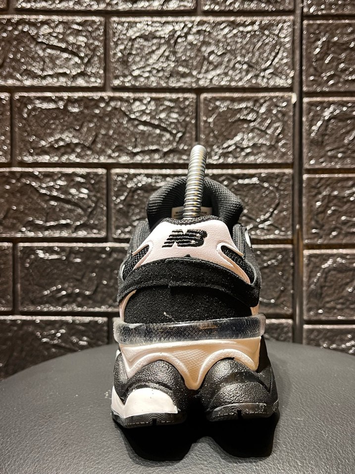 Siyah Gri Zebra Desenli Kadın Spor Ayakkabı - Görsel 4