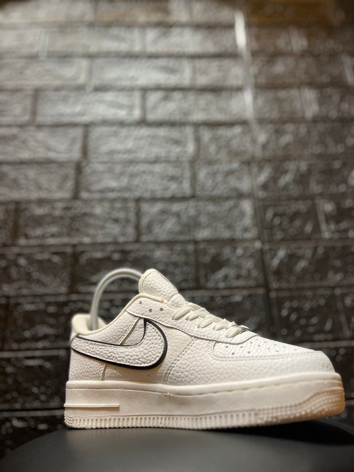 Beyaz Bağcıklı Kadın Spor Ayakkabı - Görsel 4