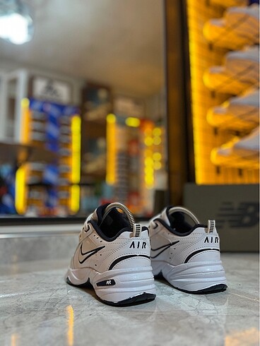 42 Beden beyaz Renk Nike monarch yeni sezon ithal kalite