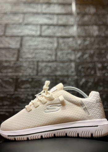 Skechers 43
