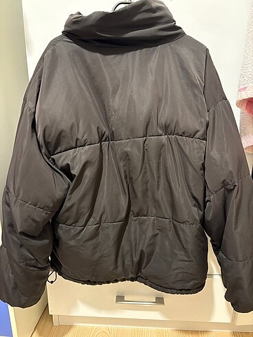s Beden siyah Renk Pull and Bear şişme mont