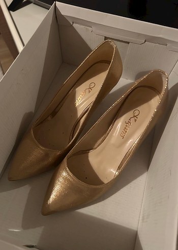 Diğer Altın Parlak Stiletto Kadın Topuklu Ayakkabı