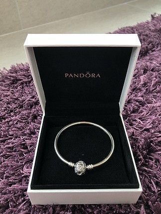 Pandora Bileklik Hiç kullanılmamıştır