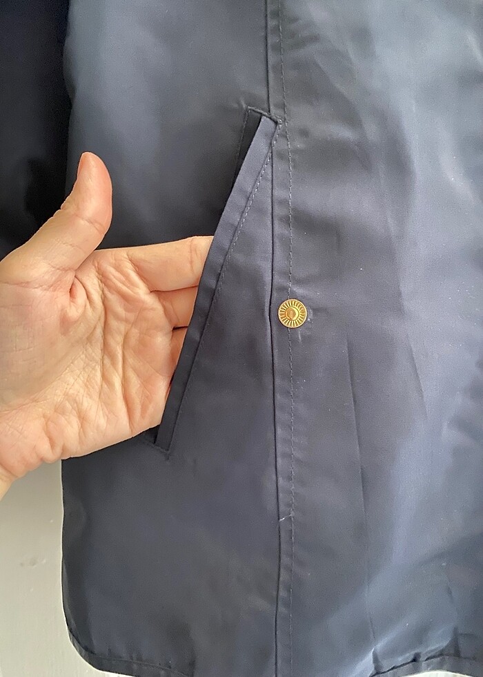 Lcw yağmurluk - Görsel 4