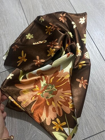 Armine Armine eşarp