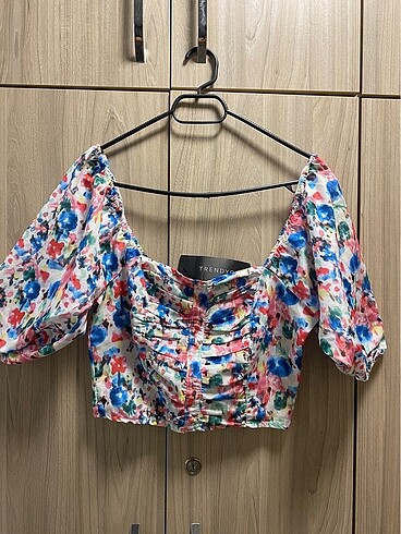 trendyolmilla renkli crop üst