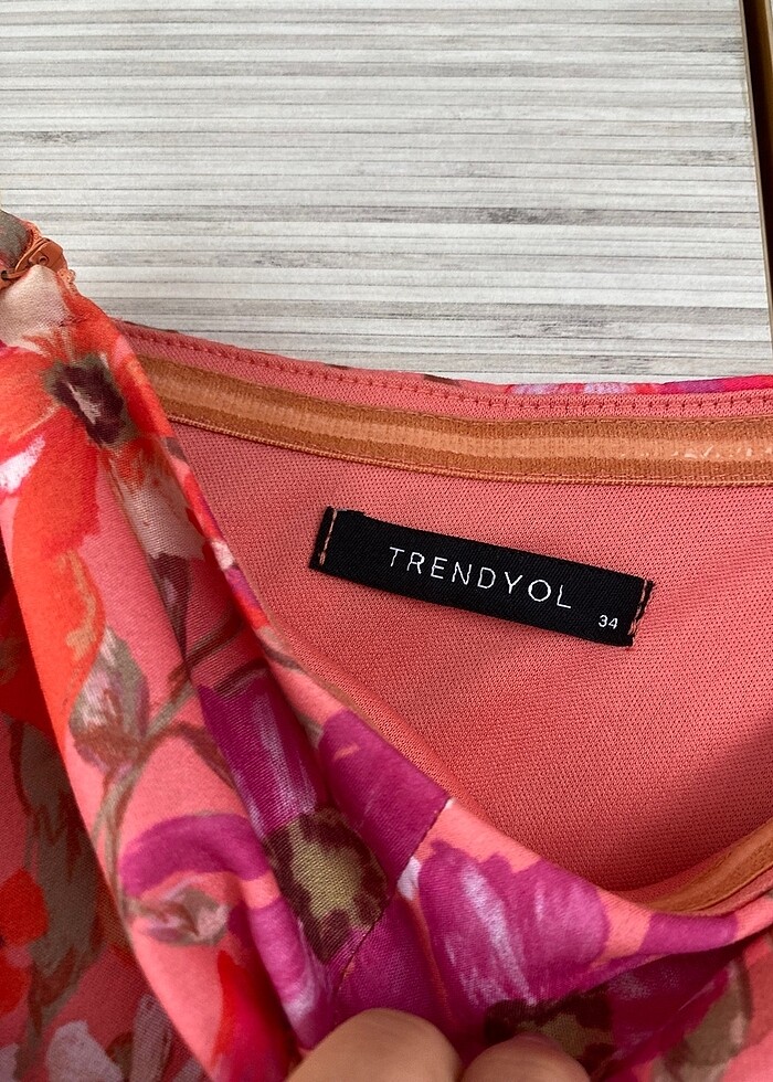 Çiçekli elbise - Görsel 5