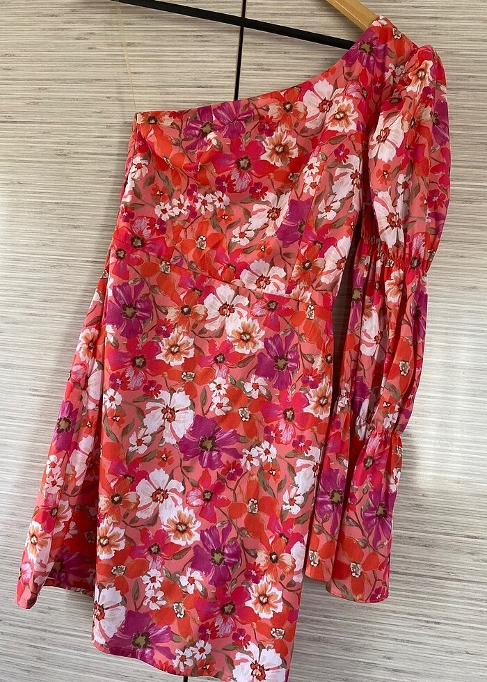 Çiçekli elbise - Görsel 2