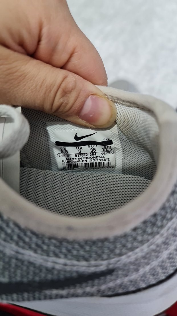 Gri Bağcıklı Nike Kadın Spor Ayakkabı - Görsel 3