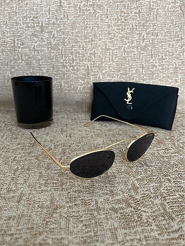YvesSaintLaurent Gözlük