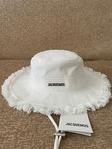 Jacquemus JACQUEMUS BEYAZ FÖTR ŞAPKA