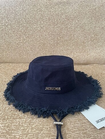 JACQUEMUS LACİVERT FÖTR ŞAPKA