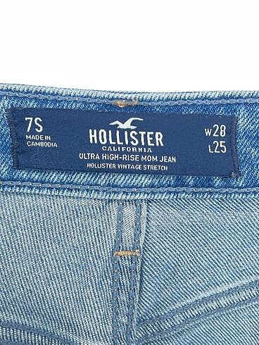 28 Beden mavi Renk Hollister Jean / Kot %70 İndirimli.