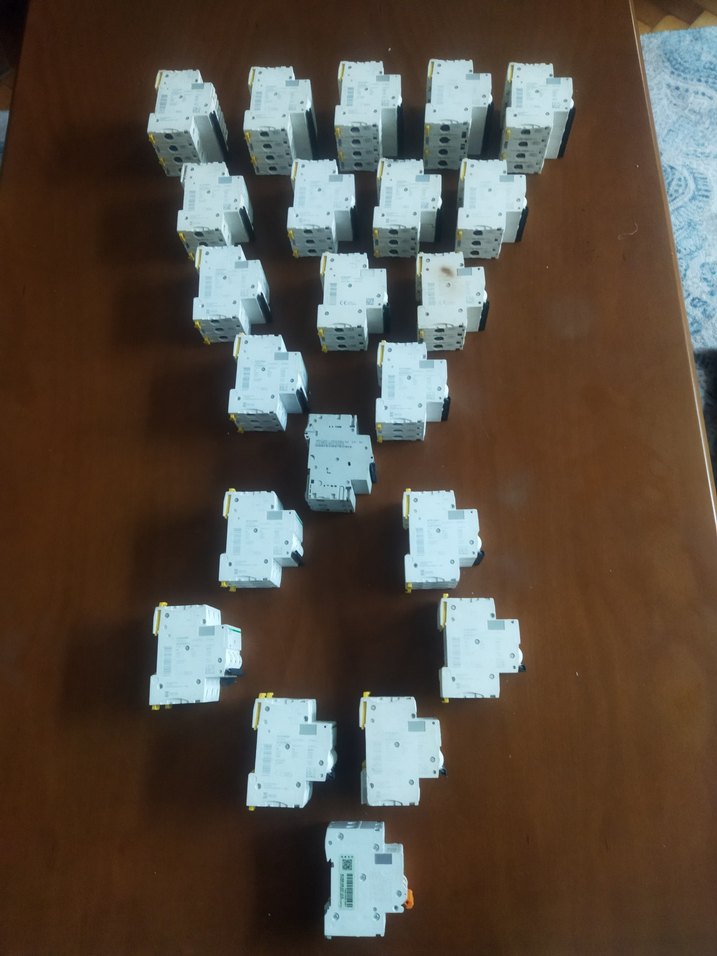 SCHNEİDER ÜÇLÜ OTOMAT - Görsel 4