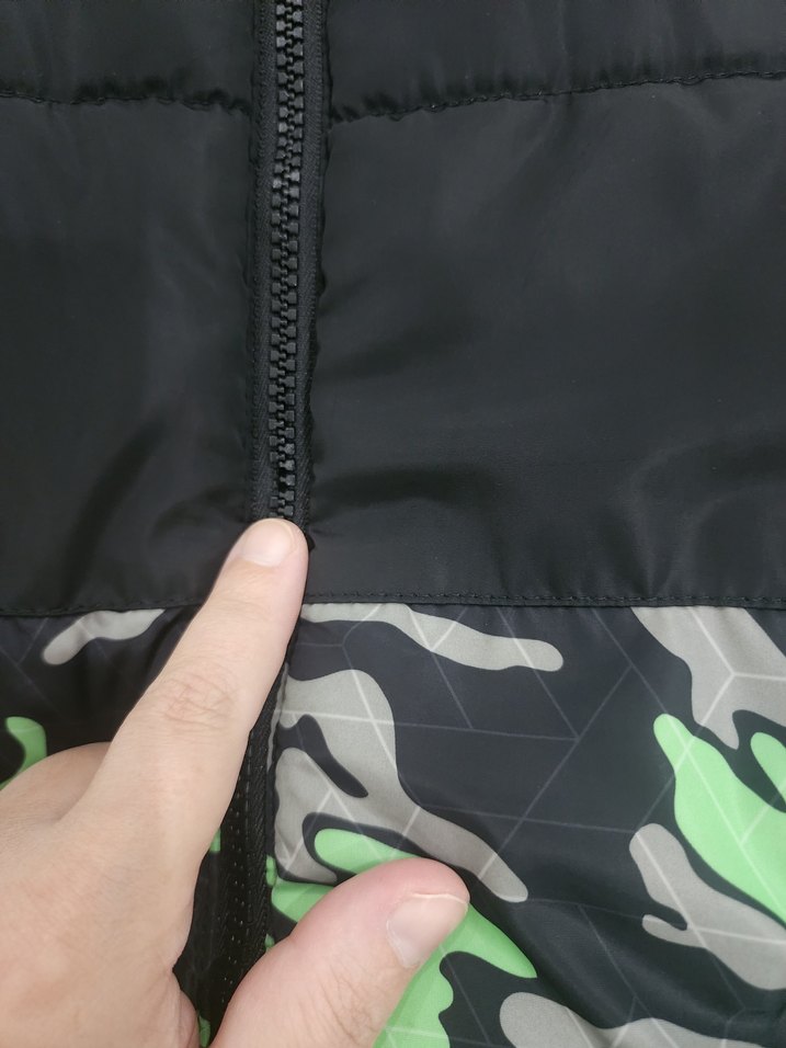 Erkek Çocuk Kapüşonlu Kamuflaj Desenli Mont - Görsel 4