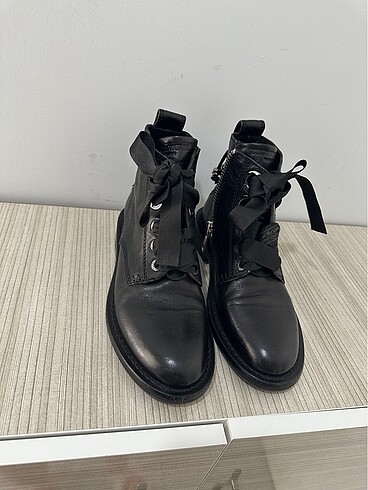 38 Beden Zadig &voltaire bot