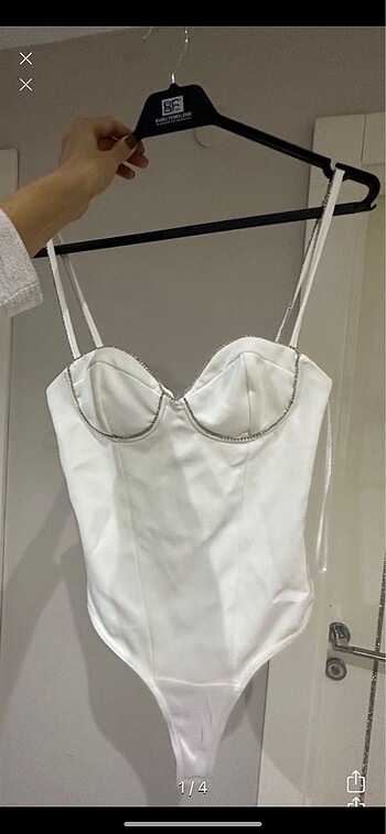 Zara taşlı body