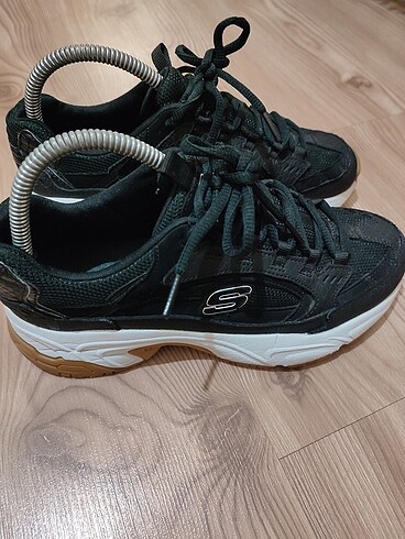 Skechers