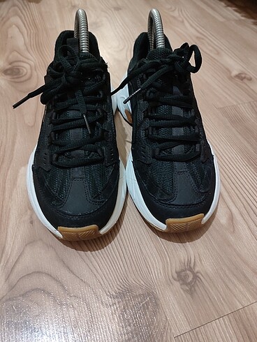 38 Beden Skechers