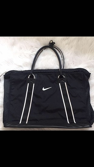 Nike siyah çanta 