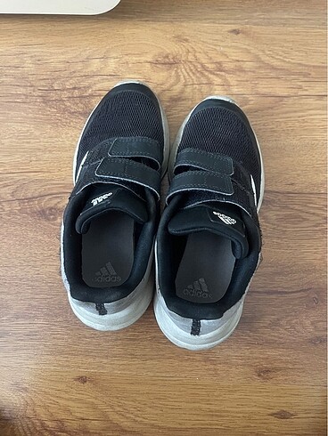 Adidas ayakkabı