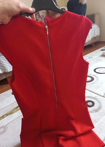 Kırmızı V Yaka Midi Kadın Elbise h m s beden - Görsel 5