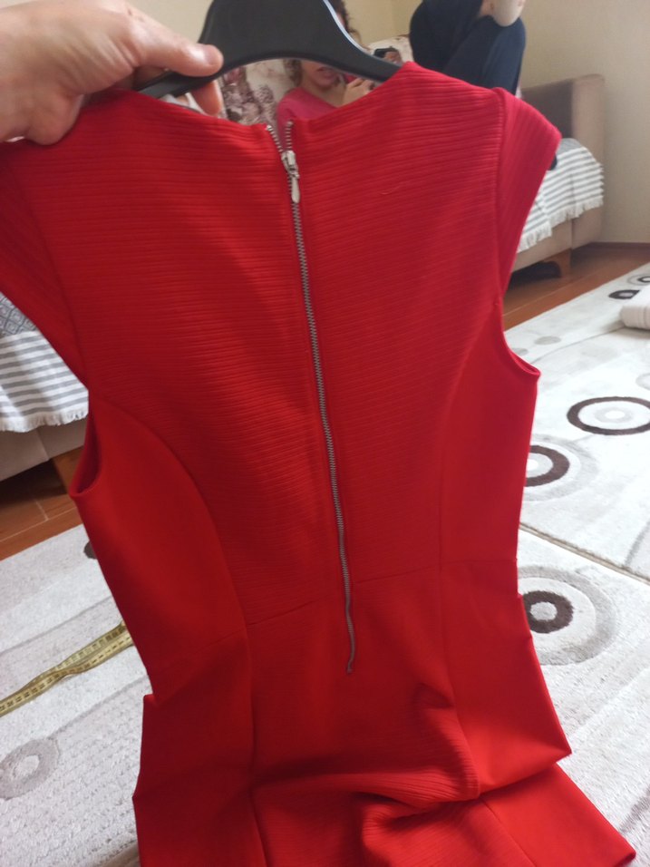 Kırmızı V Yaka Midi Kadın Elbise h m s beden - Görsel 5