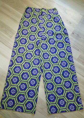 Renkli Geometrik Desenli Bol Kesim Kadın Pantolon