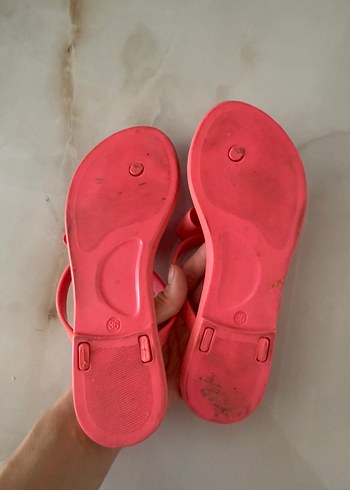 Diğer Pembe Fiyonklu Kadın Terlik