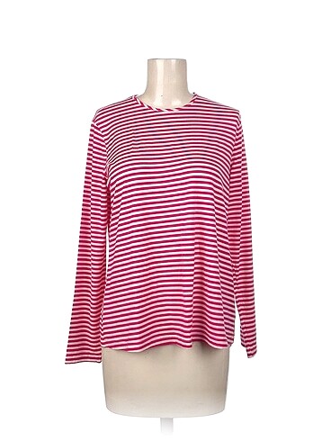Diğer T-shirt %70 İndirimli.