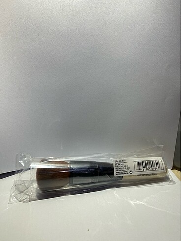 Bobbi Brown Bobbi Brown TAM KAPATICI MAKYAJ FIRÇASI