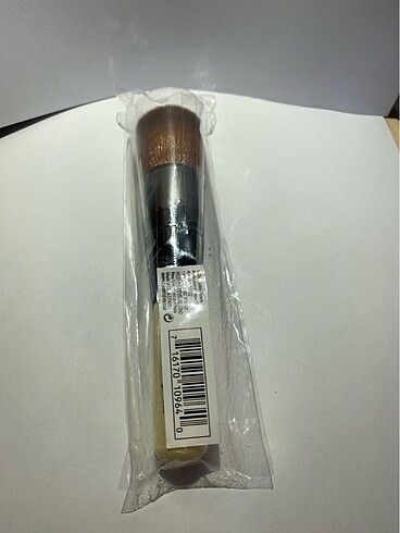  Beden Bobbi Brown TAM KAPATICI MAKYAJ FIRÇASI