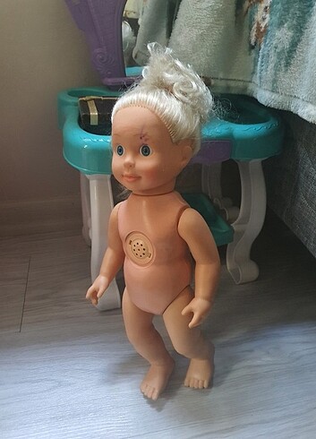 Beden Renk Konuşan bebek