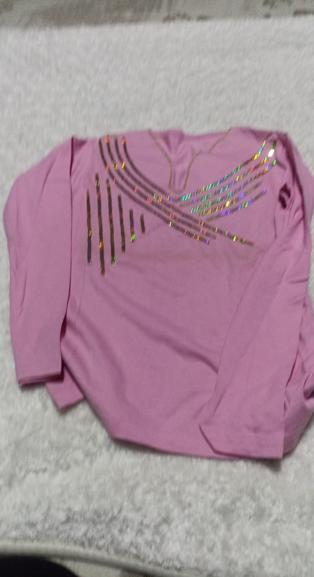 Pembe Payetli V Yaka Kız Tişörtü - Görsel 4