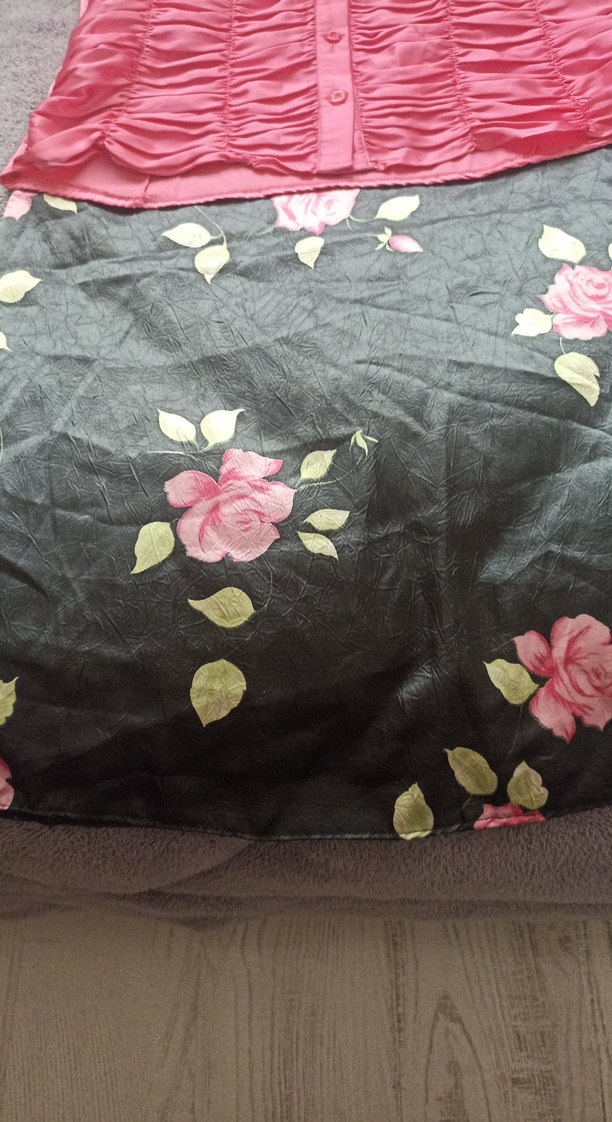 Pembe saten gömlek ve etek takim - Görsel 4