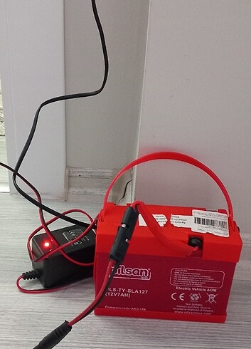 Beden beyaz Renk akülü Araba kumandalı 12 volt