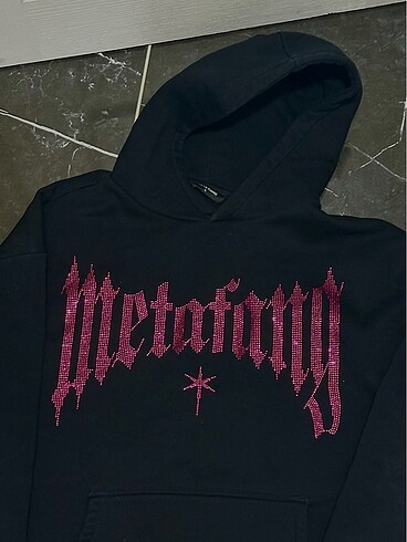 Zara metafang sweat