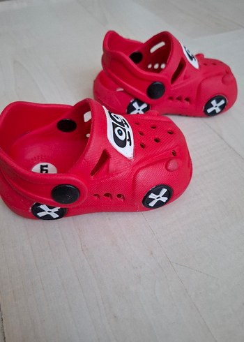 Kırmızı Baskılı Çocuk Terlikleri-20 no - Görsel 2