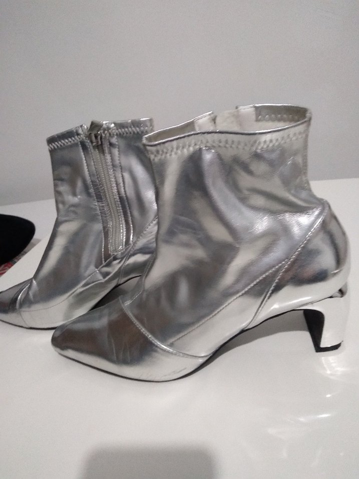 Gri Metalik Stiletto Topuklu Kadın Bot - Görsel 4