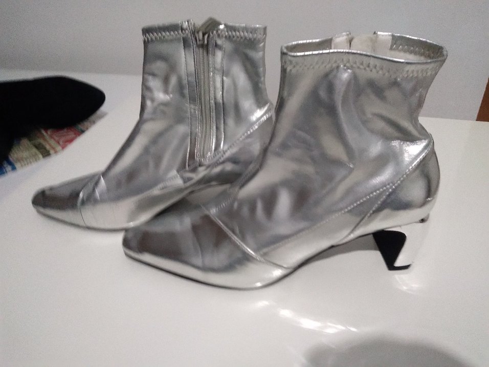 Gri Metalik Stiletto Topuklu Kadın Bot - Görsel 2