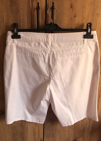 Beyaz Kadın Bermuda Şort Regular Fit - Görsel 4