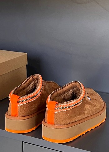UGG Yeni Sezon Ayakkabı - Görsel 2