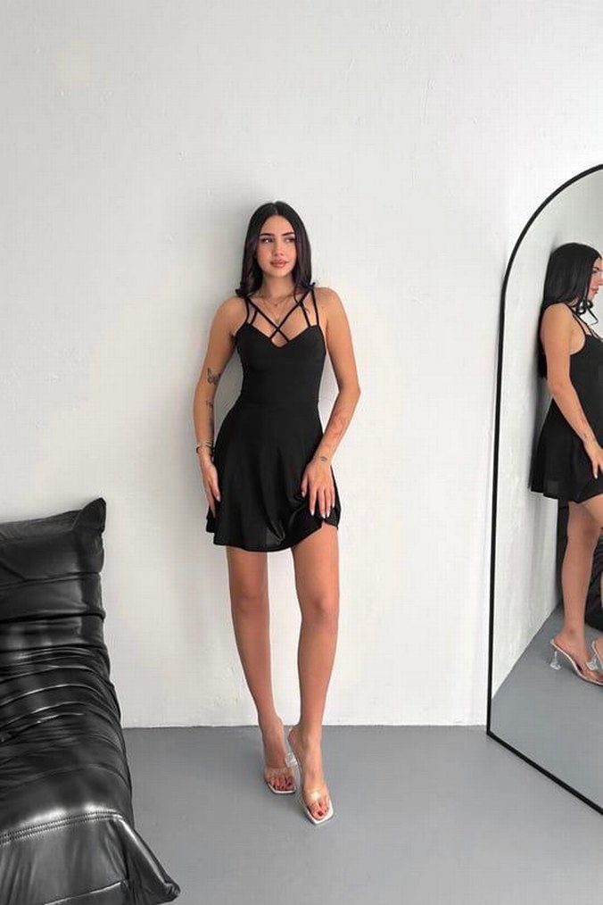 Siyah Straplez  Önü Çapraz Mini Elbise - Görsel 4