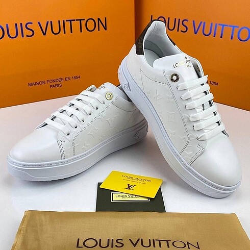 LV Beyaz Sneaker