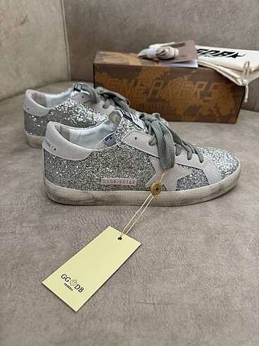 Golden Goose Taşlı Sneaker