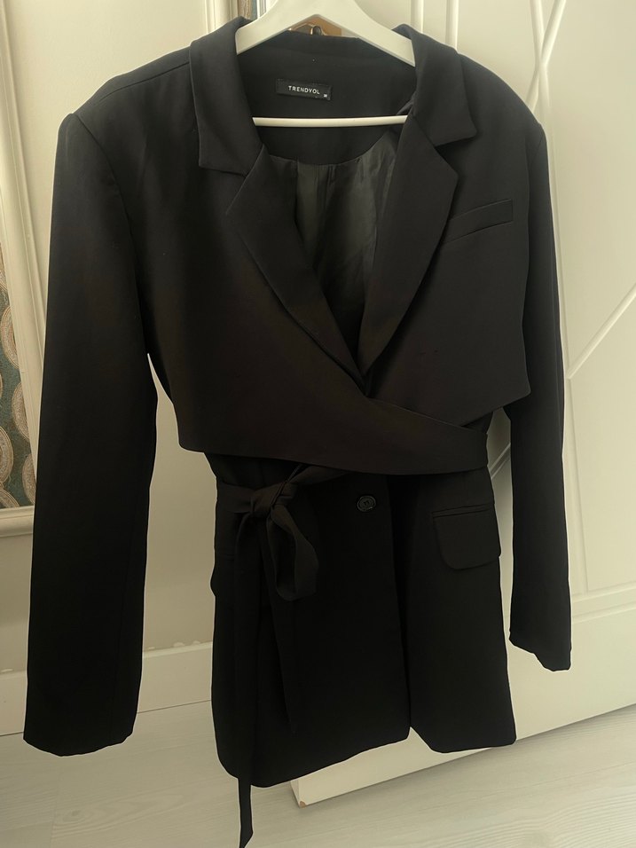 Siyah Kemerli Kadın Blazer Ceket - Görsel 2