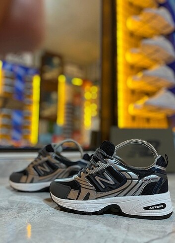 New Balance 530 
