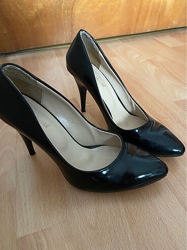 37 Beden stiletto